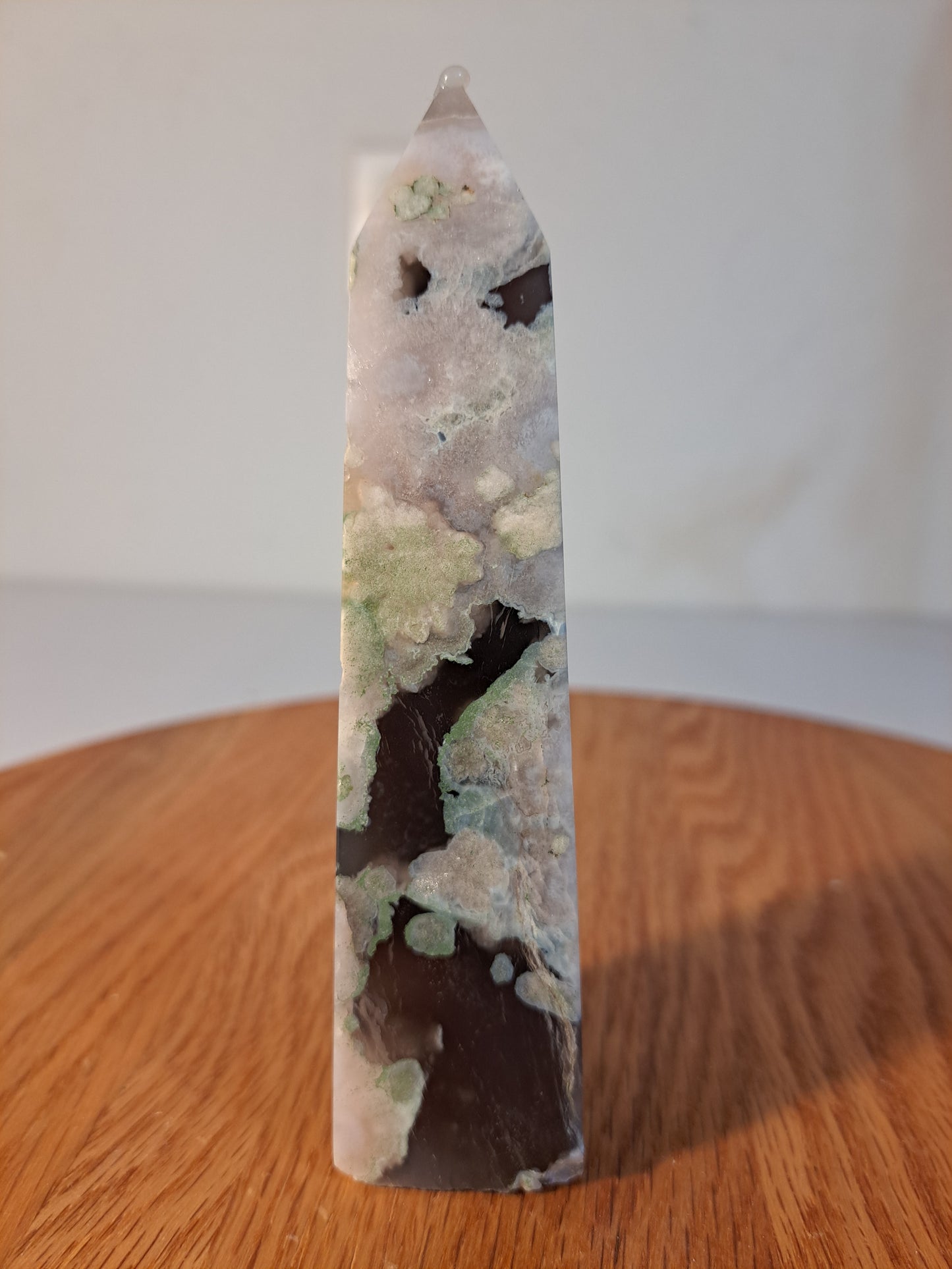 Black Flower Agate Tower