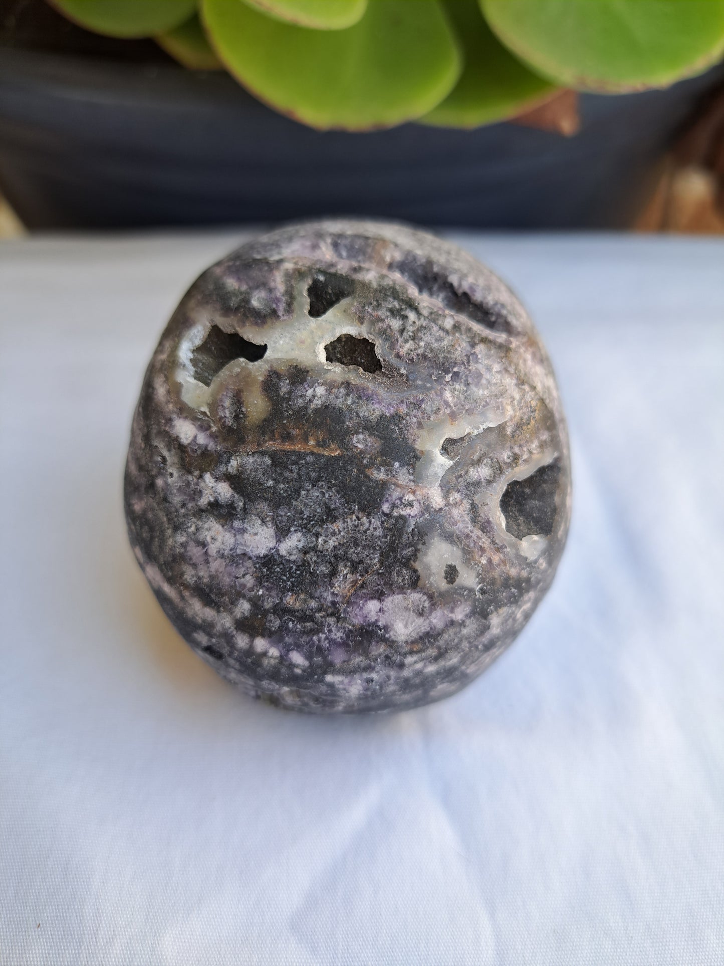 Purple spharlerite Skull