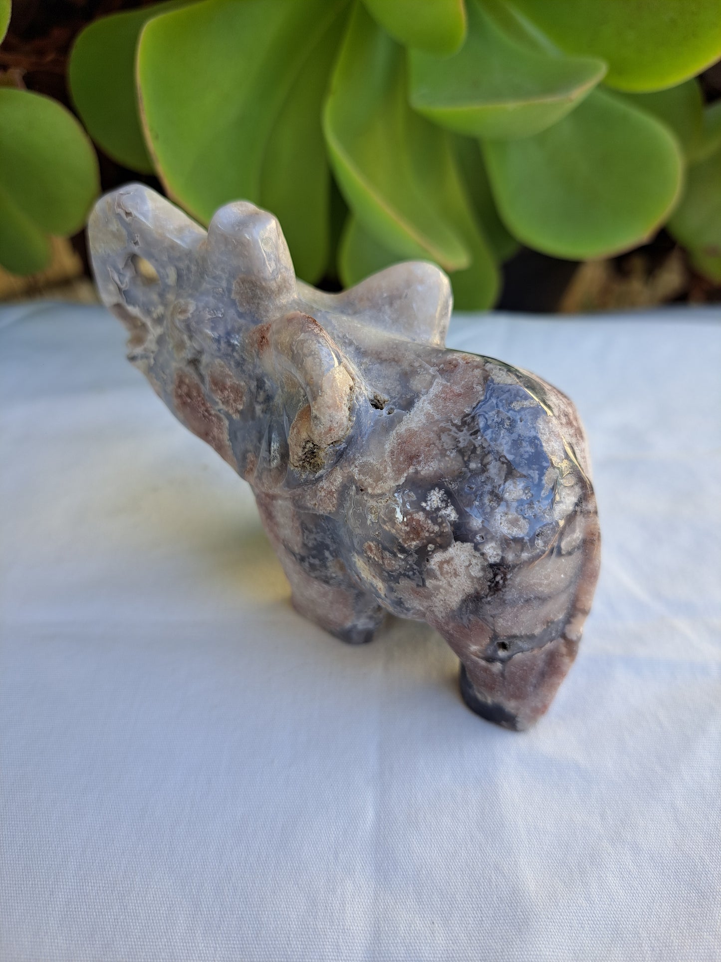 Flower Agate Elephant Carving