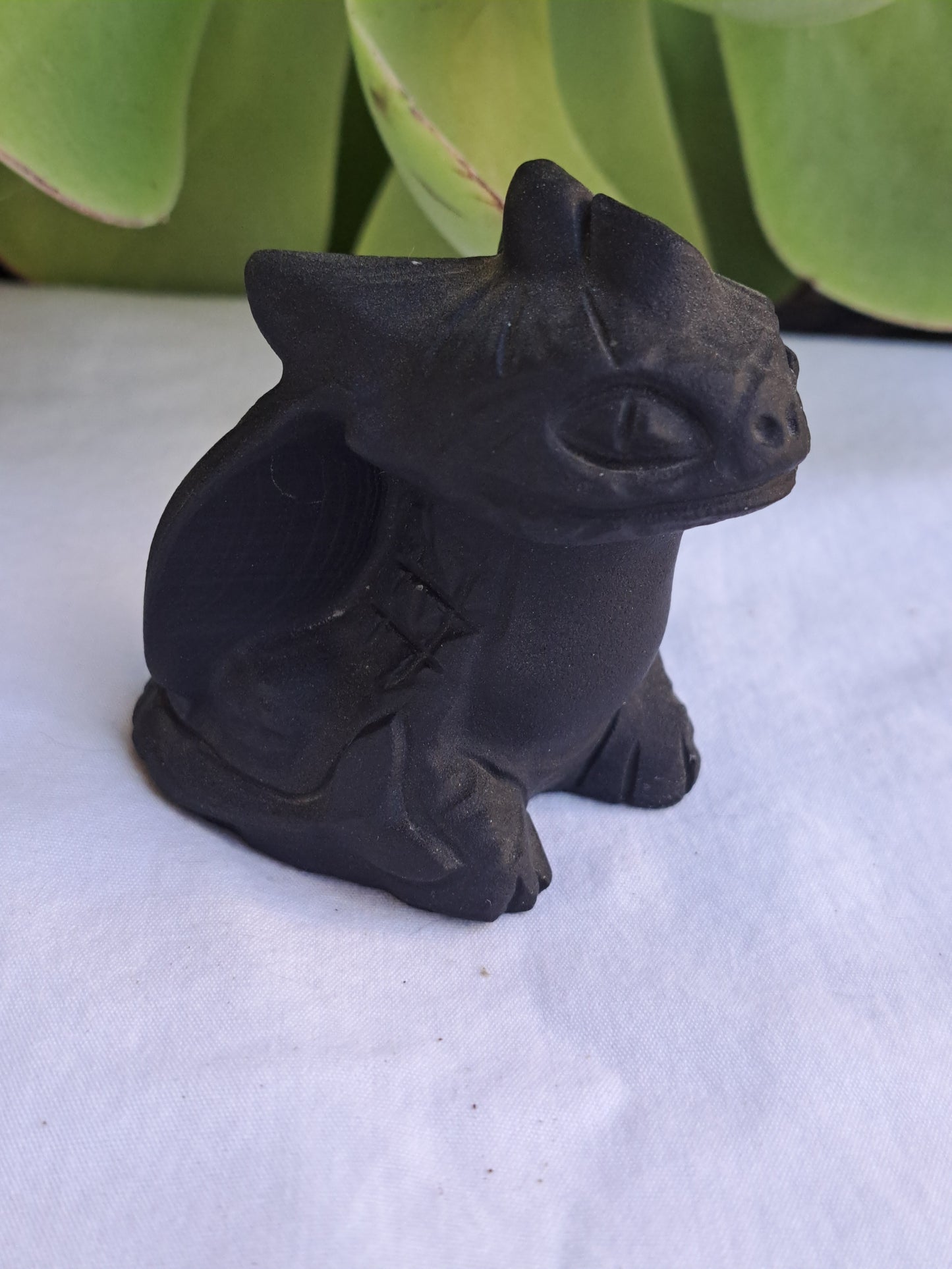 Black Obsidian Toothless Carving